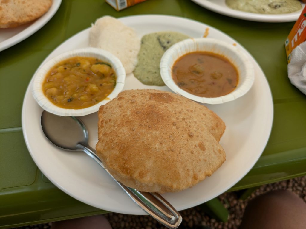 朝食